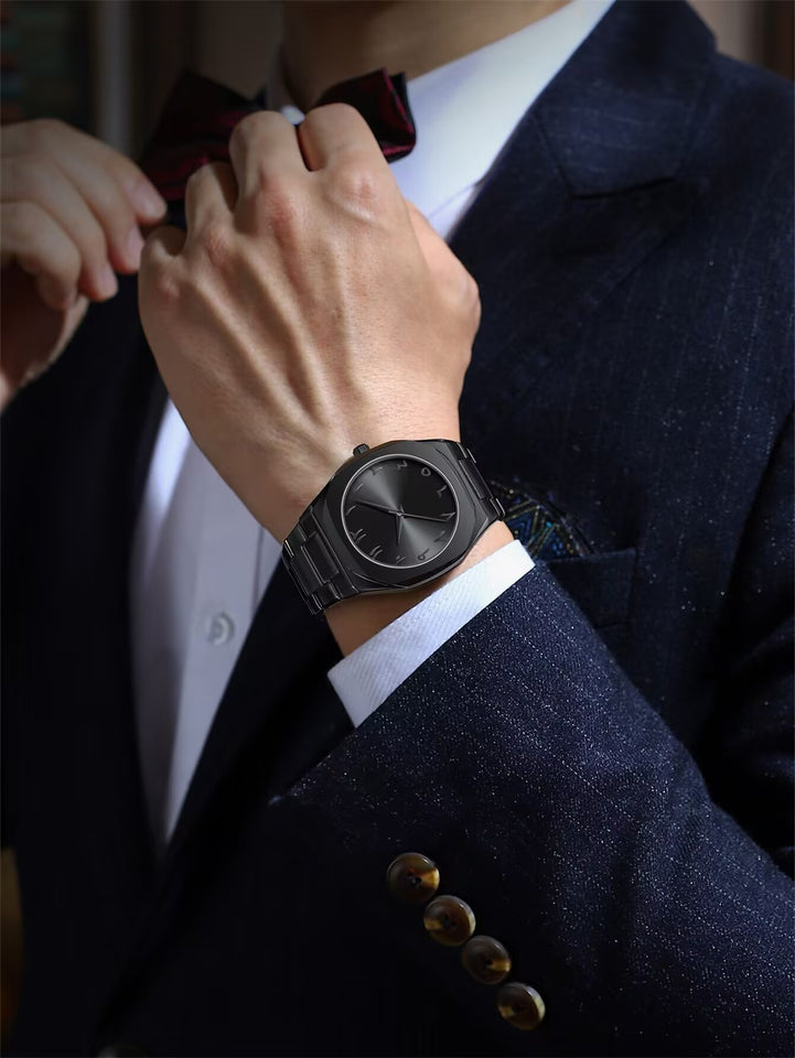 Éclipse Noire – L’Élégance du Temps  Noir Royal – Montre Élégante & Moderne